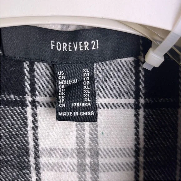 FOREVER 21 Shirt Jacket - Picture 3 of 10